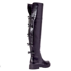 Black riding boot